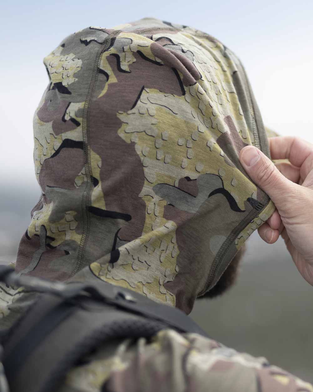 ULTRA Merino 120 LT LS Hoodie | Valo - Image 6