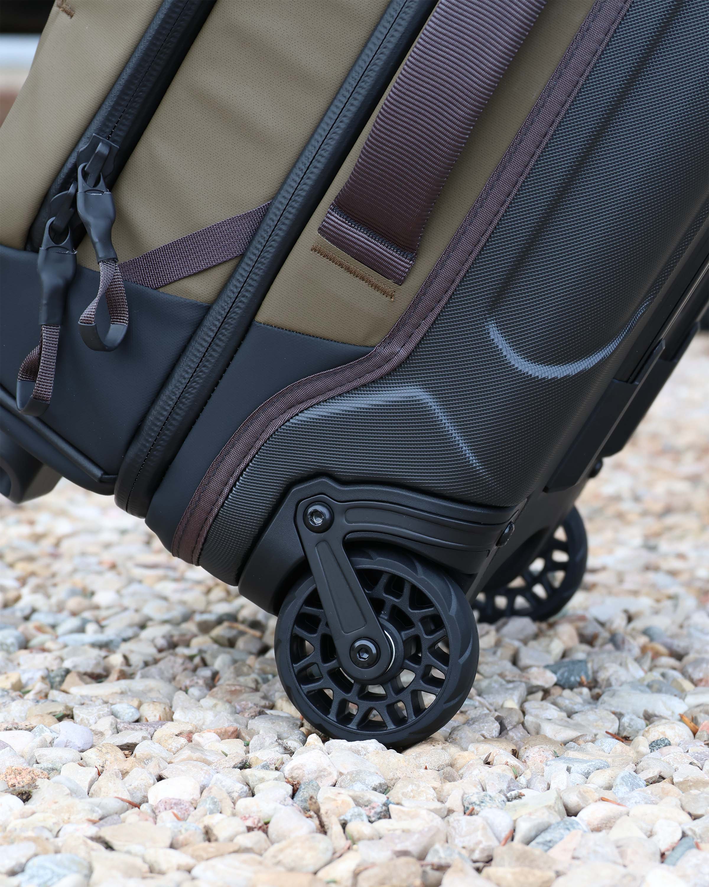 Waypoint 3000 Carry-On Roller | Gunmetal - Image 6