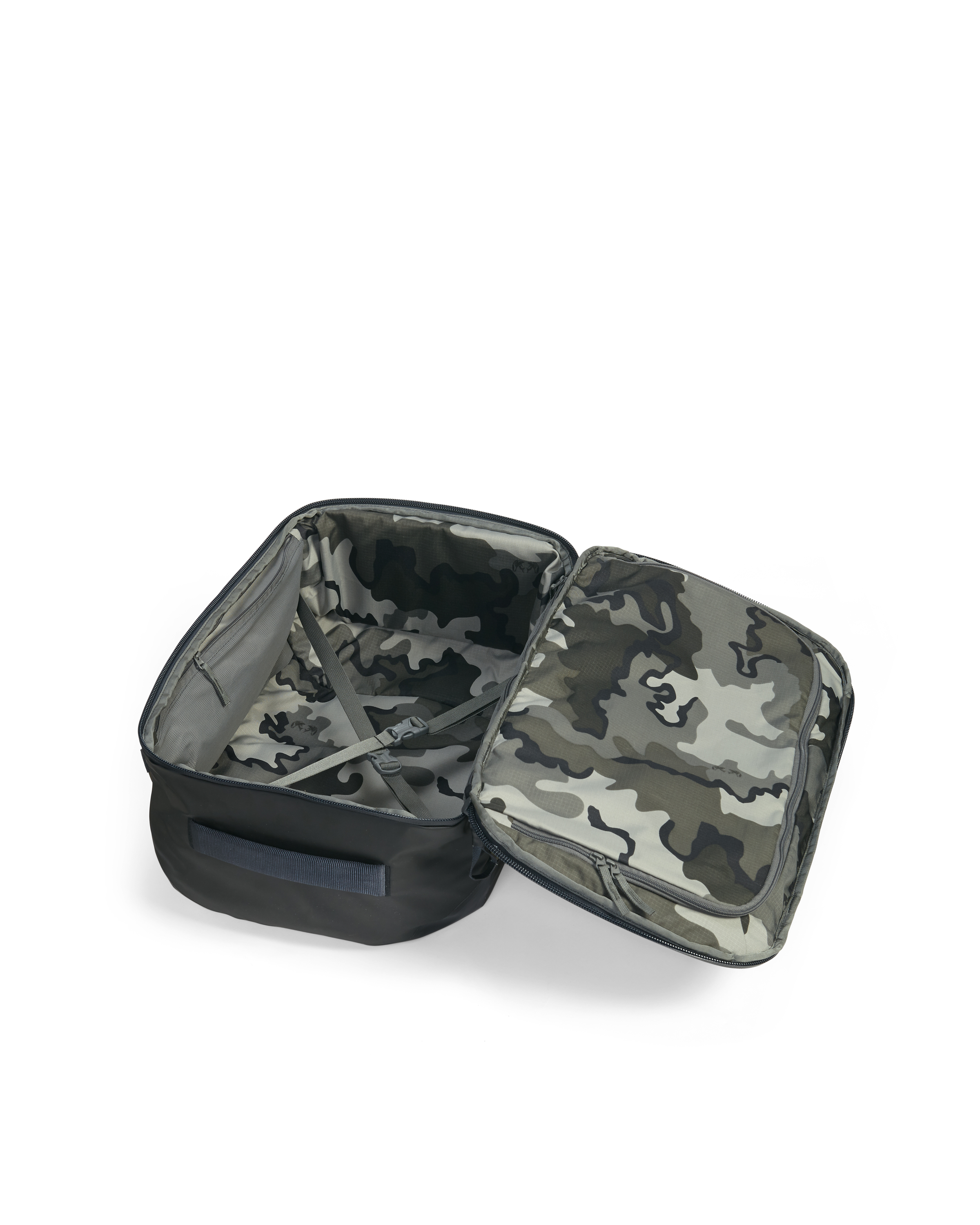 Waypoint 2800 Duffel | Black - Image 8
