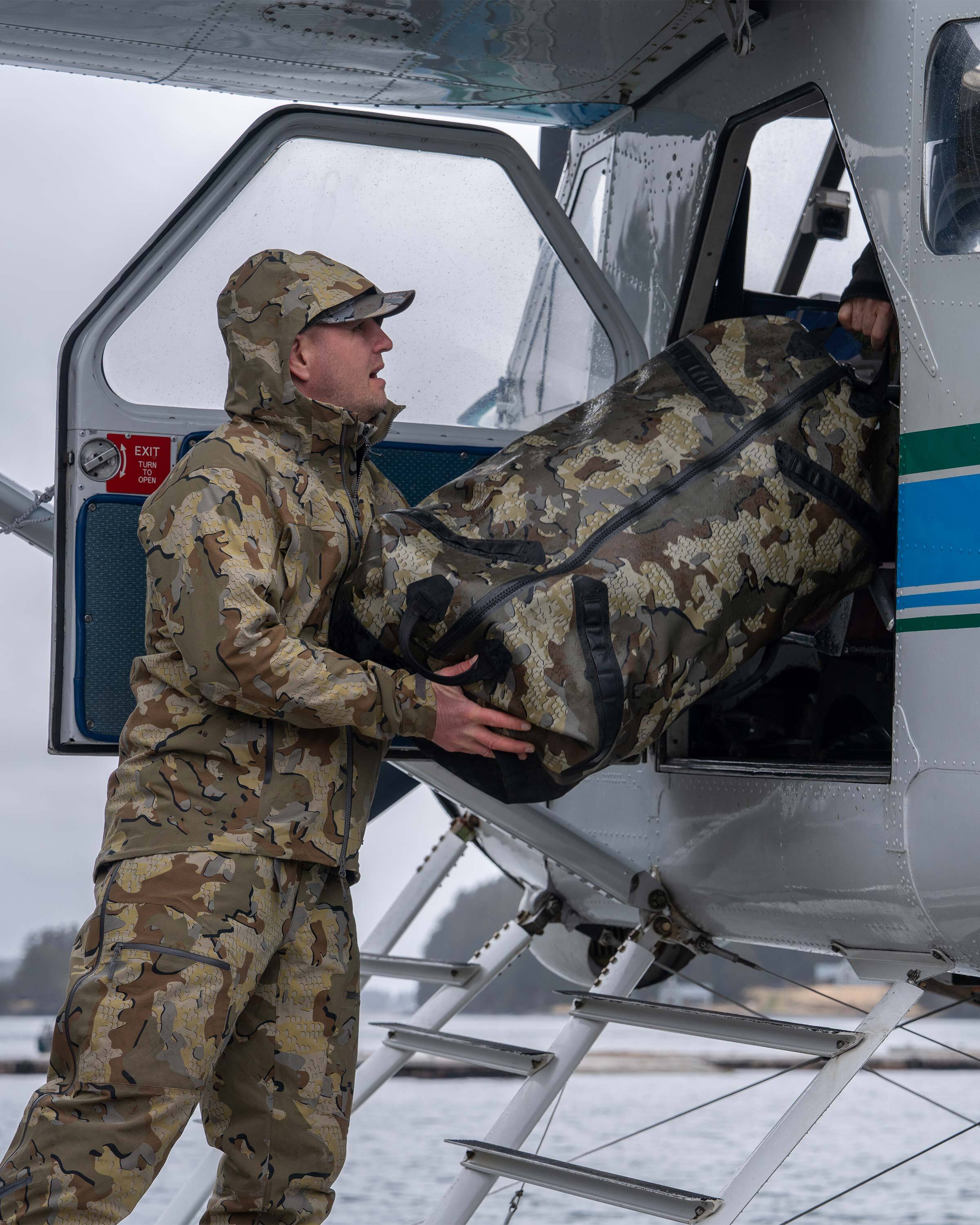 Kodiak 3000 Submersible Duffel | Verde - Image 9