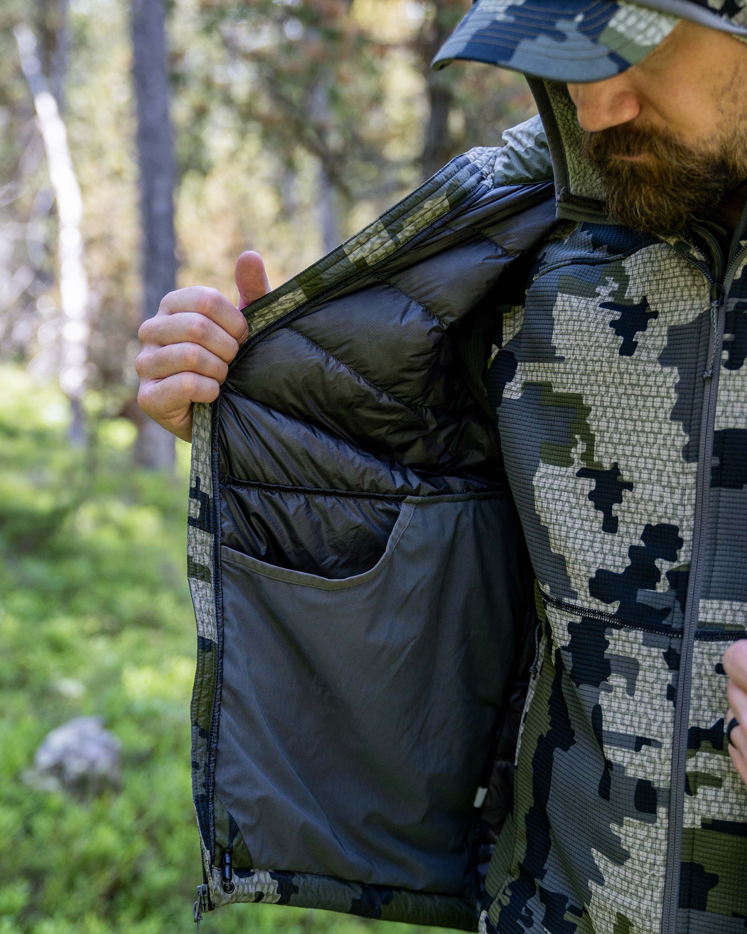 Super Down LT Vest | Valo - Image 5